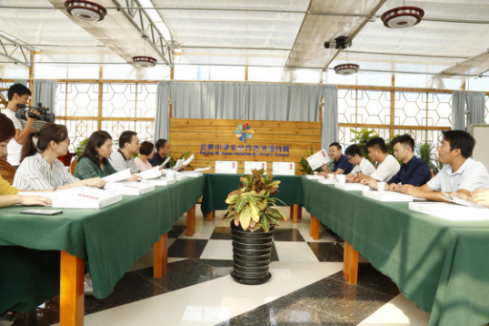 2018《书法课堂》捐赠仪式 让孩子学好传统文