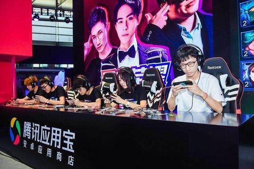 腾讯应用宝CJ展台上演5V5对战 现场见证王者