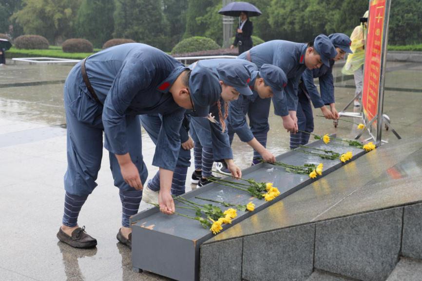 传承先烈志激发爱国情,斗鱼赴红安开展主播红
