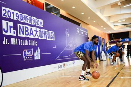 康师傅饮用水Jr. NBA大咖青训营登陆成都 第二站圆满落幕