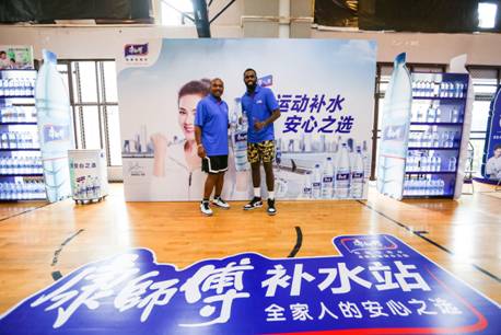 康师傅饮用水Jr. NBA大咖青训营登陆成都 第二站圆满落幕