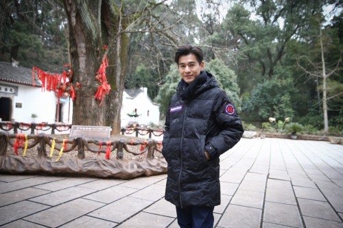 《一路书香2》行读小组游赤壁 数三国风流人物